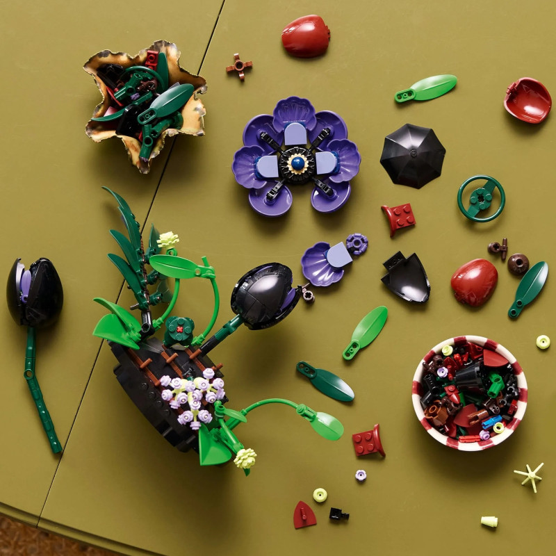 11513 LEGO Botanicals Темная цветочная композиция