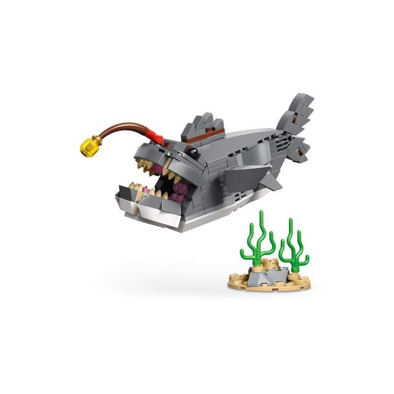 31381 LEGO Creator Свирепая акула с сундуком сокровищ 3 в 1