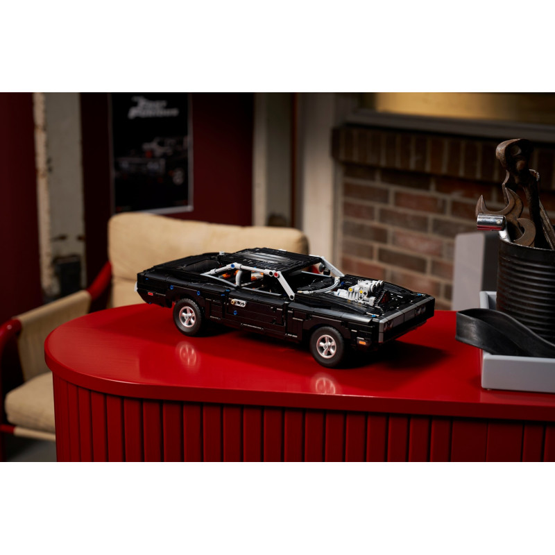 42231 LEGO Technic Форсаж: Dodge Charger R/T