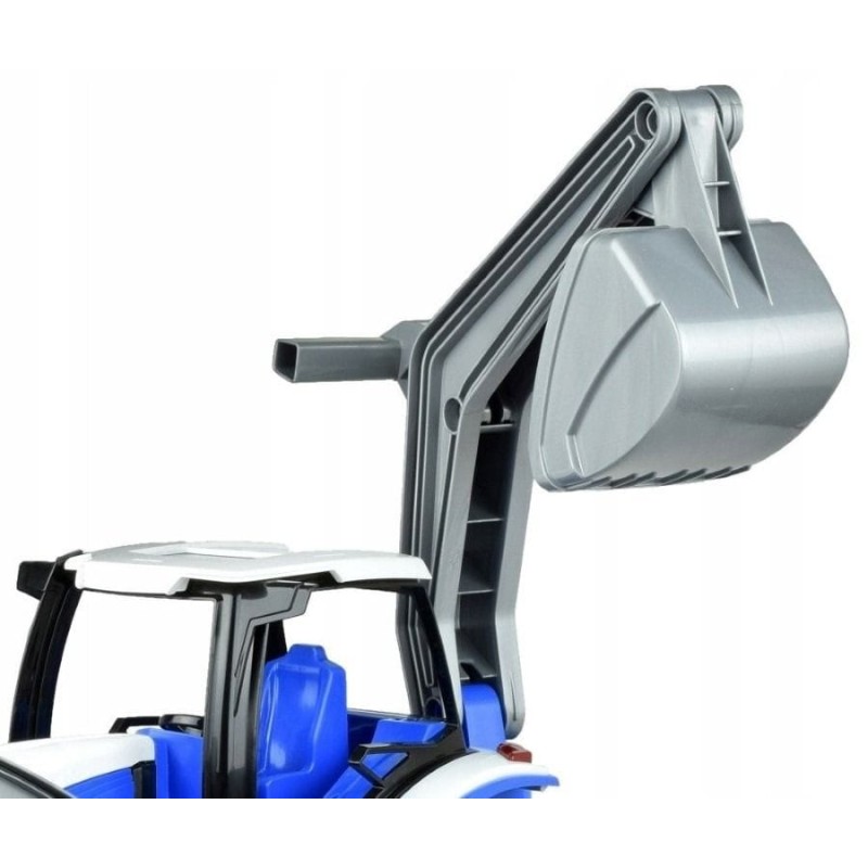 Лена, трактор с элементами бульдозера и экскаватора