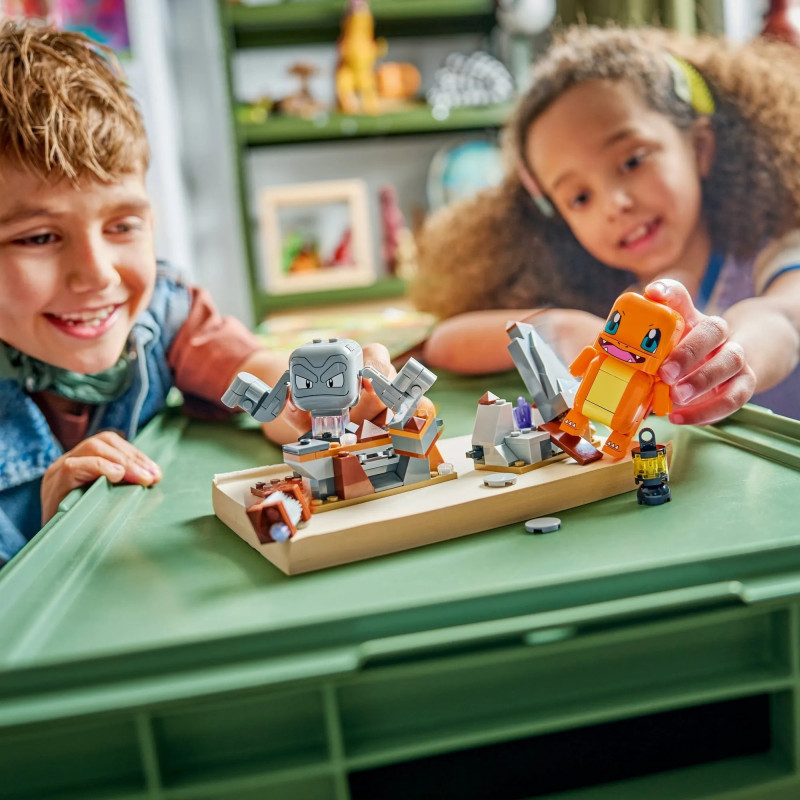 72157 LEGO Pokemon Smart Play Схватка в пещере Чармандер и Геодуд