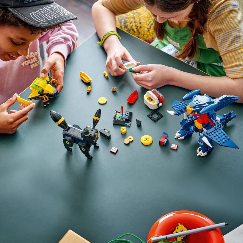 72165 LEGO Pokemon Smart Play Битва за чемпионский титул между Умбреоном и Гарчомпом