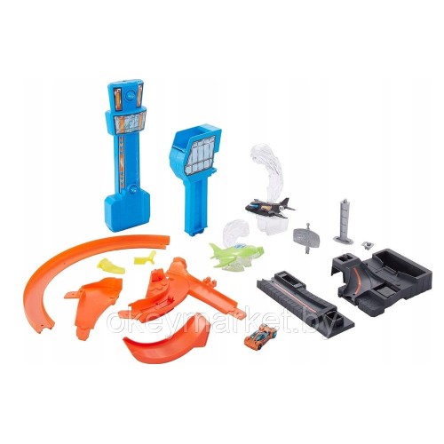 Игрушечный трек Hot Wheels Action - Игровой набор Аэропорт + машинка - Хот Вилс GFH90