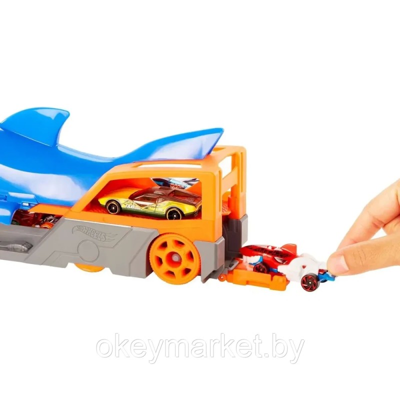 Набор игровой Hot Wheels Грузовик Голодная акула-транспортер GVG36