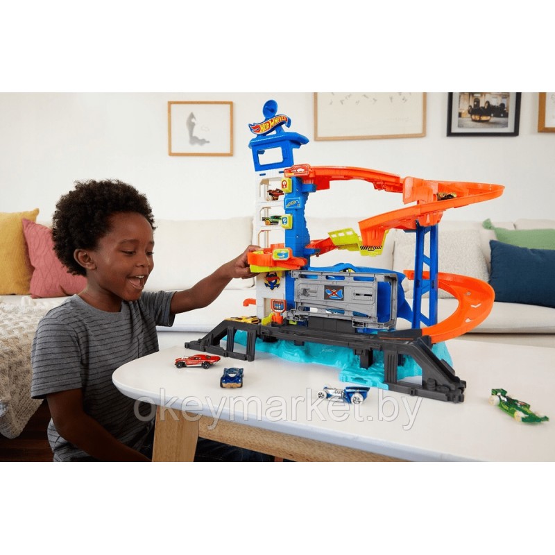 Игровой набор Hot Wheels Атака акулы Хот Вилс HDP06