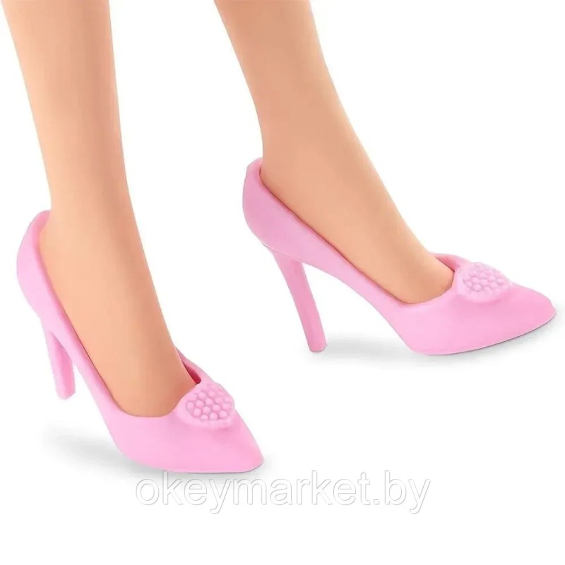 Кукла Barbie The Movie в клетчатом платье HPJ96