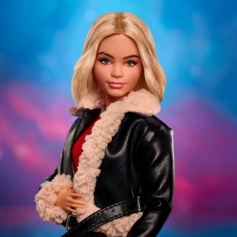 Кукла Mattel Barbie HRM78 Коллекционная кукла Signature Руби Сандей из «Доктор Кто»