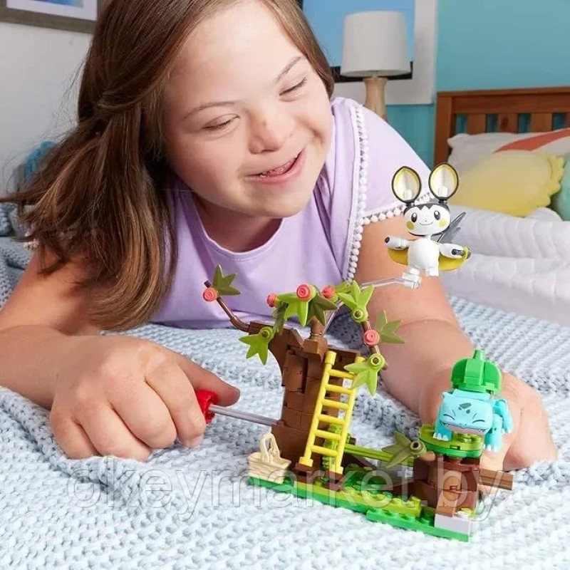 Конструктор Mega Pokemon Зачарованный лес Эмольга и Бульбасаура