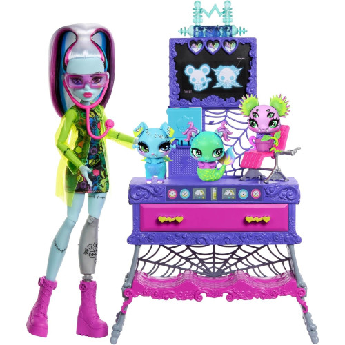 Кукла Monster High JBF18 Игровой набор Monster High Make-A-Monster Create-A-Pet: кукла Фрэнки Штайн и более 30 аксессуаров для создания бесконечных комбинаций питомцев