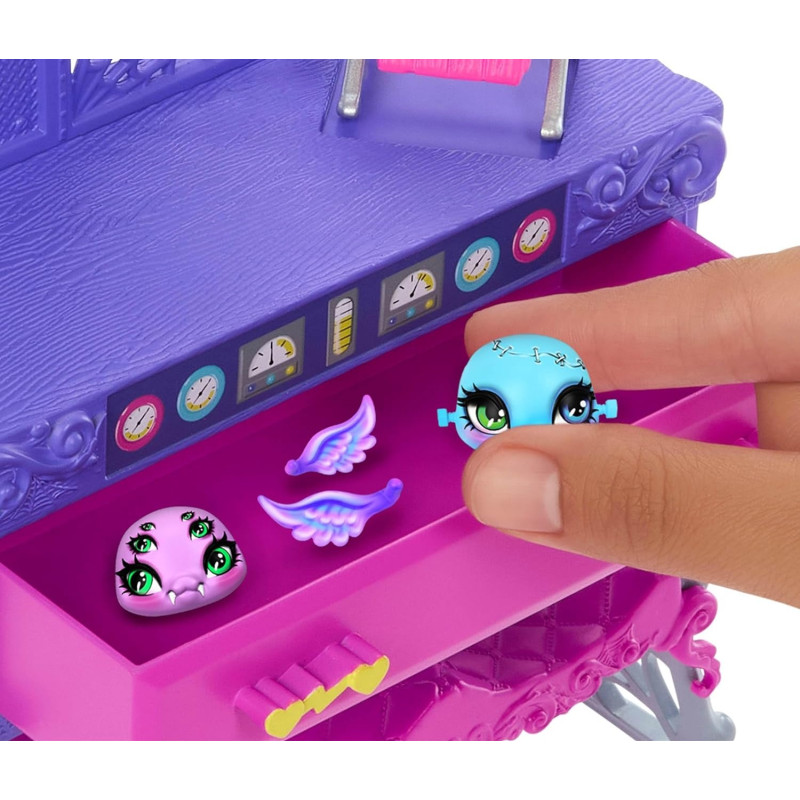 Кукла Monster High JBF18 Игровой набор Monster High Make-A-Monster Create-A-Pet: кукла Фрэнки Штайн и более 30 аксессуаров для создания бесконечных комбинаций питомцев