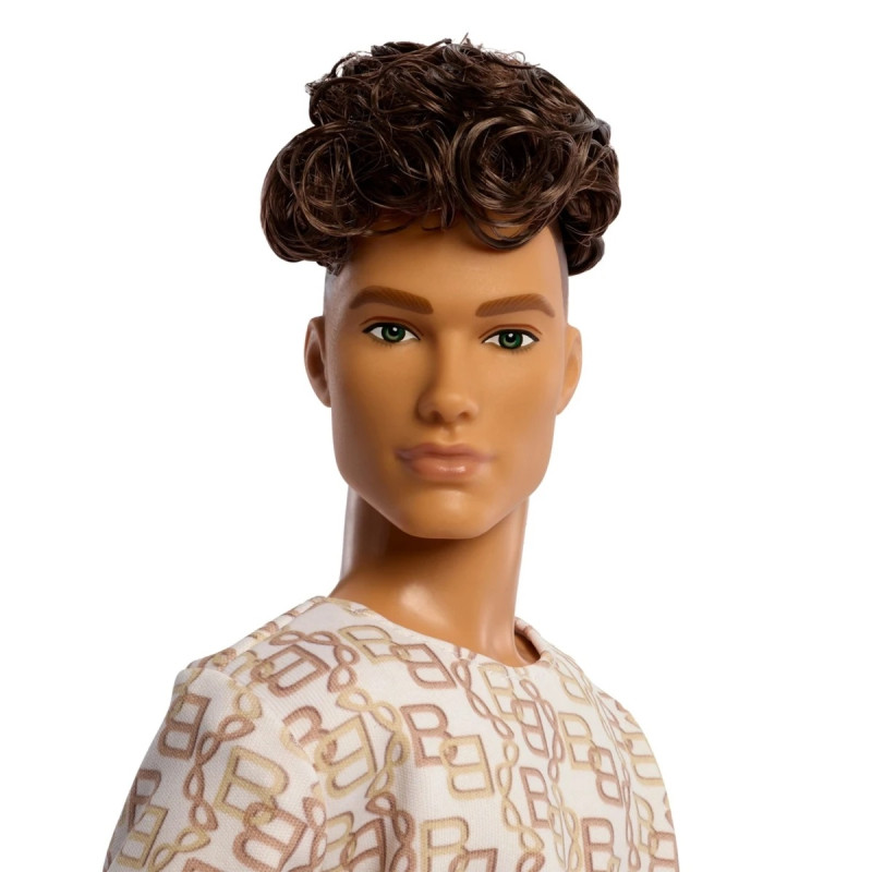 Кукла Mattel Barbie JJX29 Кукла Кен из серии Barbie Basics, модель 10, с каштановыми волосами, в рубашке и шортах