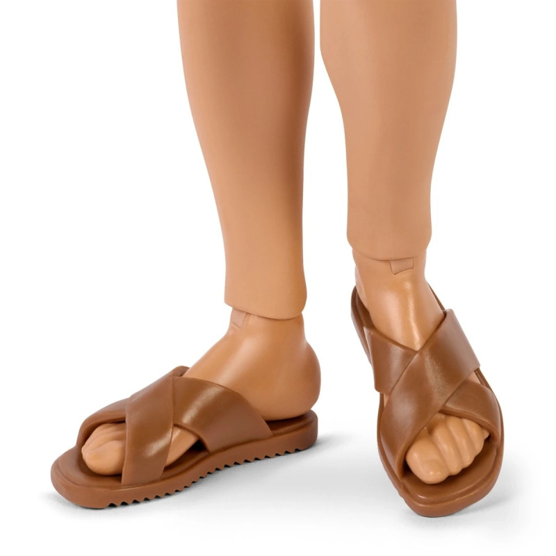 Кукла Mattel Barbie JJX29 Кукла Кен из серии Barbie Basics, модель 10, с каштановыми волосами, в рубашке и шортах