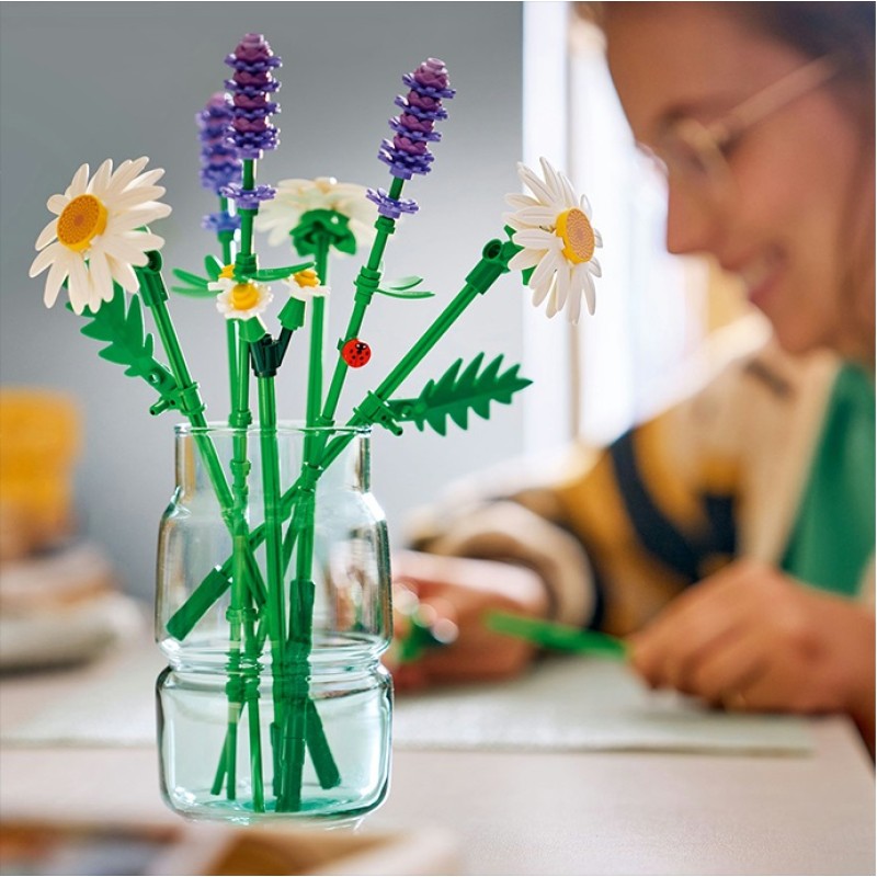 11508 LEGO Botanicals Ромашки и лаванда