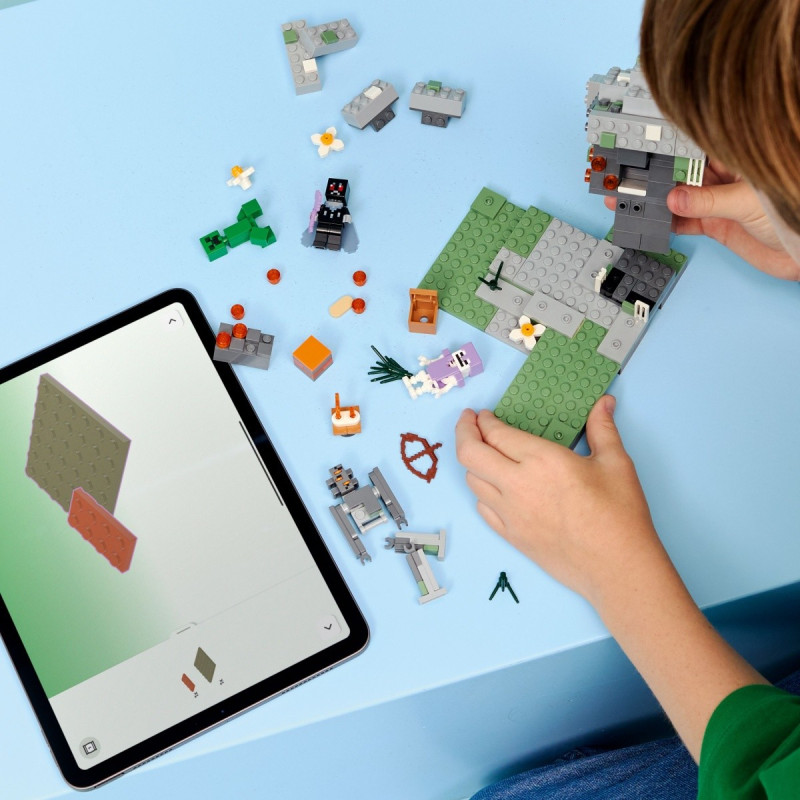21586 LEGO Minecraft Бледный сад