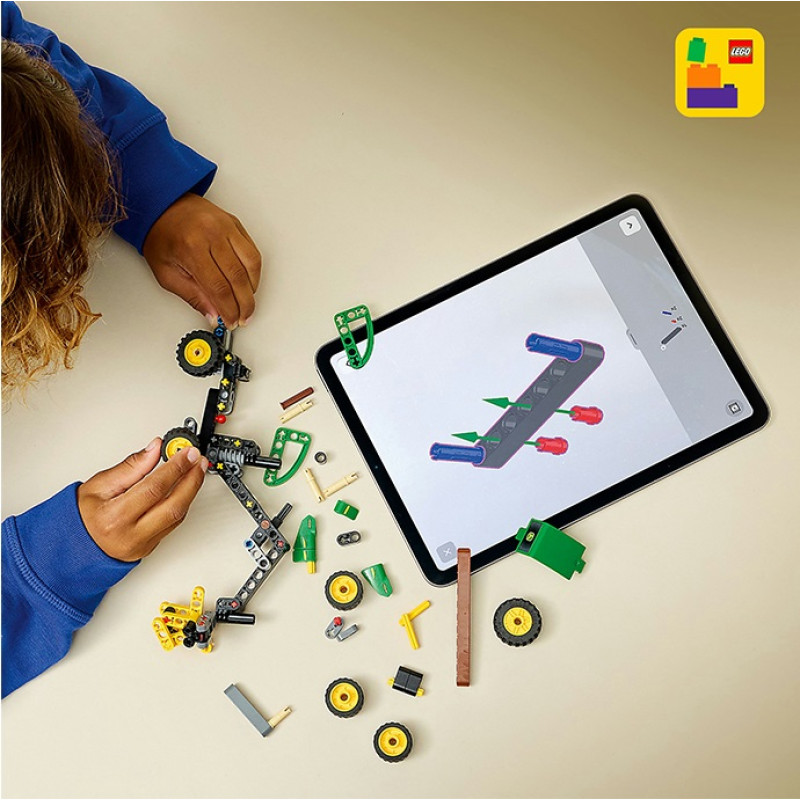 LEGO Technic 42218 Колесный комбайн John Deere 1470H