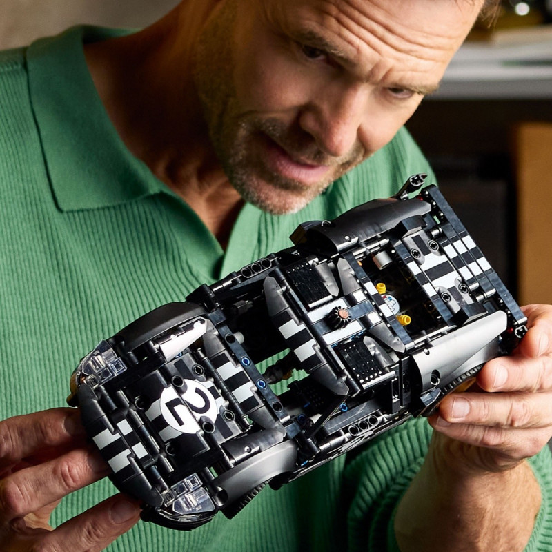42223 LEGO Technic Гоночный автомобиль Ford GT40 MKII 1966