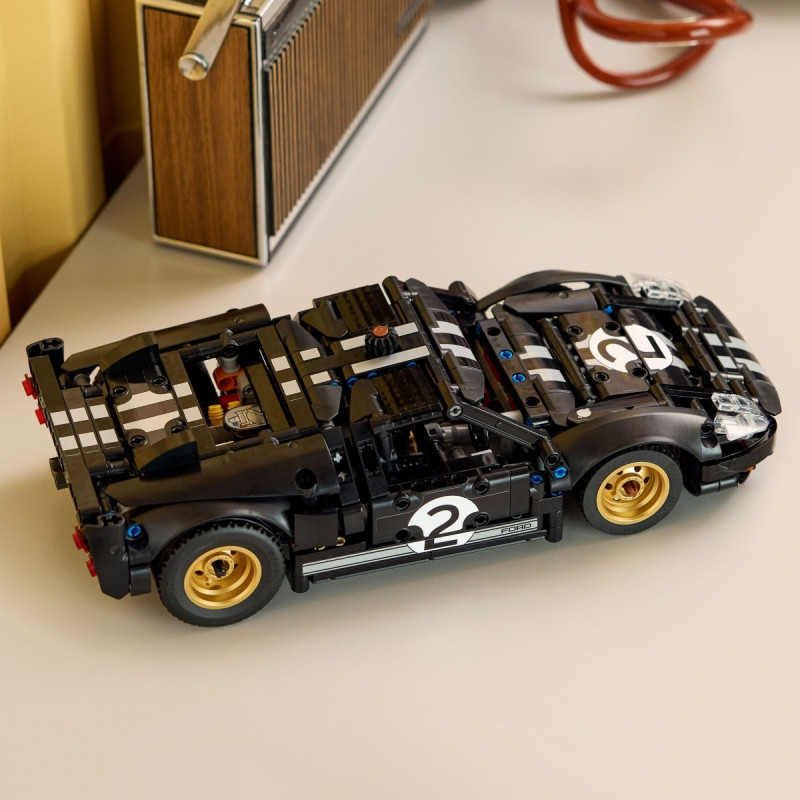 42223 LEGO Technic Гоночный автомобиль Ford GT40 MKII 1966