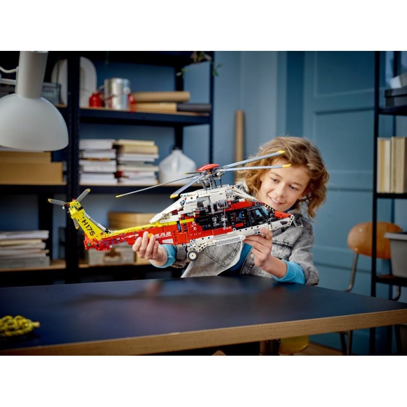 Конструктор LEGO Technic 42145 Спасательный вертолет Airbus H175