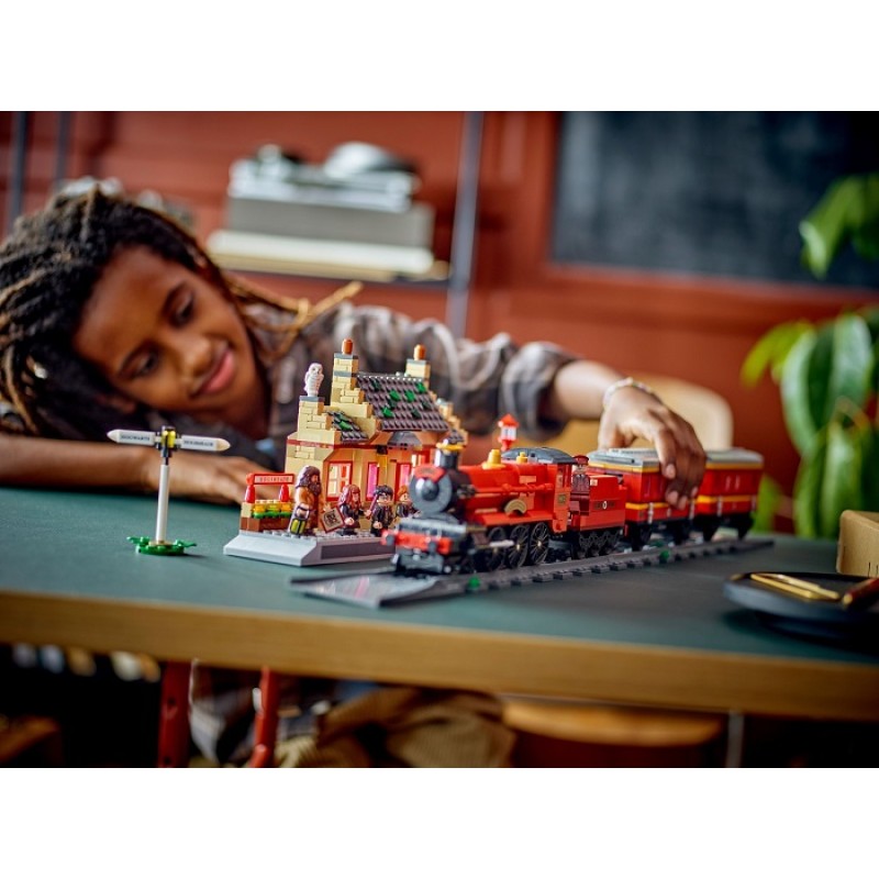 76423 Lego Harry Potter Хогвартс-Экспресс и станция Хогсмид