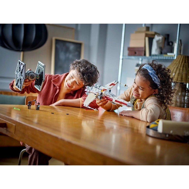 75393 LEGO Star Wars Истребители TIE и X-Wing