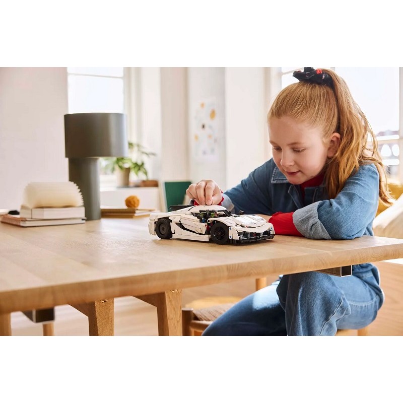 42184 Lego Technic Белый гиперкар Koenigsegg Jesko Absolut