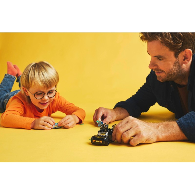 76301 LEGO Super Heroes Бэтмен на Бэтмобиле против Мистера Фриза