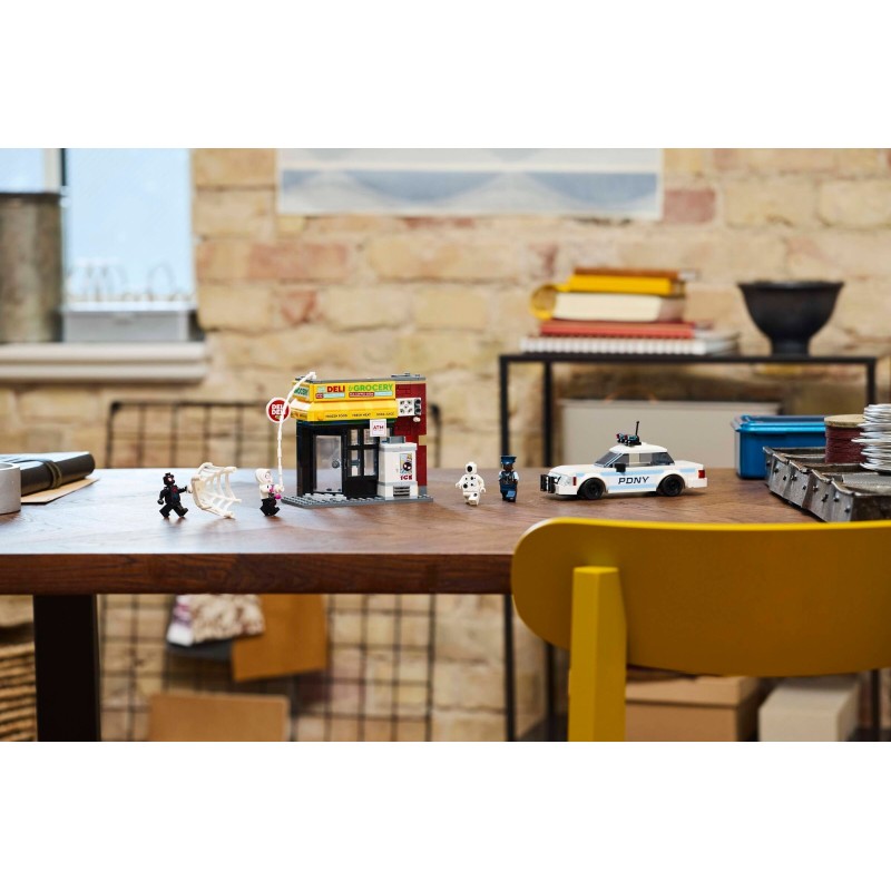 76311 LEGO Super Heroes Через вселенные: Майлз Моралес против Спота